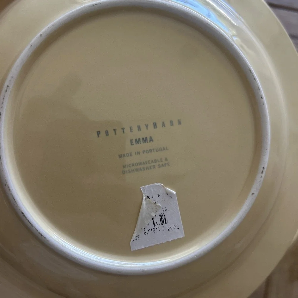 Lot Of 8 Pottery‎ Barn Emma Beaded Stoneware Bowl Scalloped Rim Yellow 9 3/4